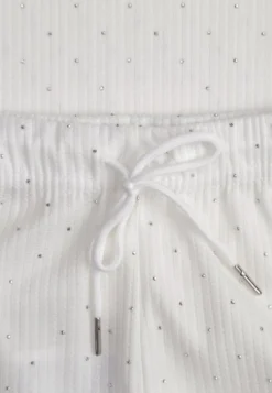 Biały Oversizowy Komplet Zdobiony Cyrkoniami T-shirt i Spodnie Arnateia