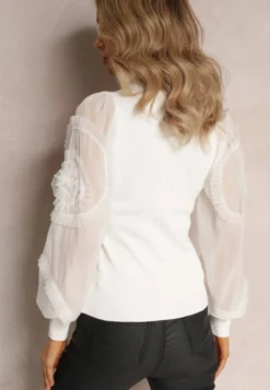 Biały Sweter z Bufiastymi Zdobionymi Rękawami i Półgolfem Yusi