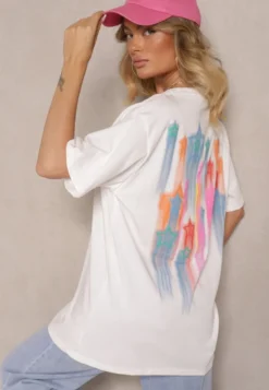 Biały T-shirt Oversize Ozdobiony Napisem i Kolorowymi Gwiazdami Ilamora