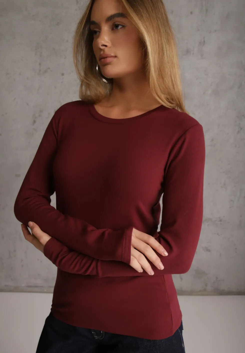 Bordowa Bluzka Basic o Fasonie Typu Longsleeve z Delikatnym Ociepleniem Kuarta