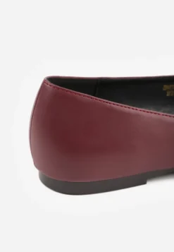 Bordowe Balerinki Eleganckie ze Ściętym Noskiem Kwadratowym Gadapa