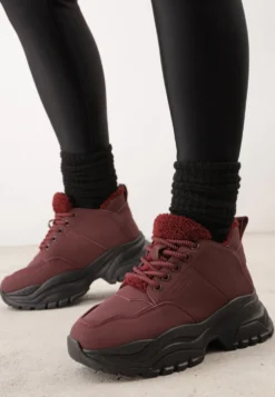 Bordowe Trapery Sneakersy Vices na Platformie z Tłoczeniem Nirrise