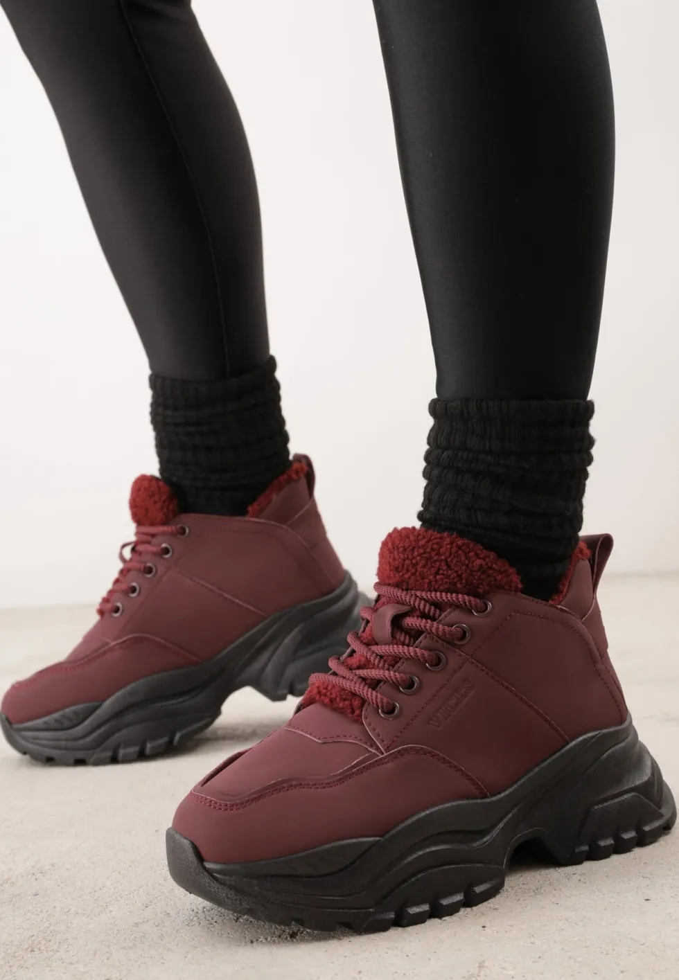 Bordowe Trapery Sneakersy Vices na Platformie z Tłoczeniem Nirrise