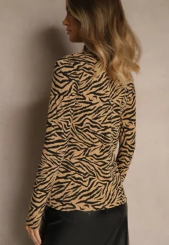 Brązowa Bluzka z Bawełny Typu Longsleeve z Golfem w Zebrę Cralissa
