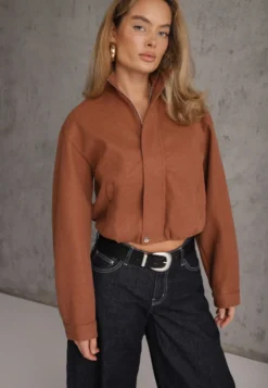 Brązowa Kurtka Przejściowa Bomber Jacket ze Stójką z Wełną i Bawełną Bioneza