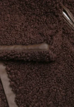 Brązowa Kurtka Przejściowa z Materiału Typu Bouclé Ozdobiona Lamówkami na Rękawach Embera
