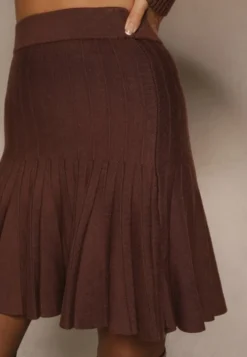 Brązowa Spódnica z Wiskozą o Rozkloszowanym Kroju High Waist Calatiela