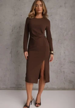 Brązowa Sukienka Bodycon z Bawełną i Paskami z Klamrami z Boku Esenelia