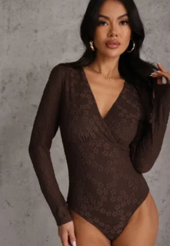 Brązowe Body Longsleeve z Kopertowym Dekoltem w Kwiatowy Print Zenneva