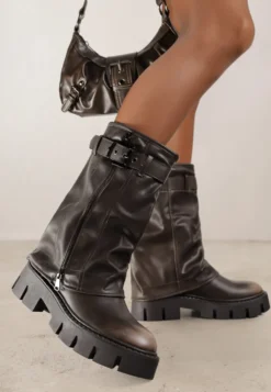 Brązowe Botki Biker Boots z Cholewką Imitującą Nogawkę z Klamerką Veresta