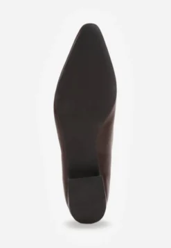 Brązowe Czółenka Vices ze Skórzaną Wkładką Zdobione Metaliczną Aplikacją Asivina