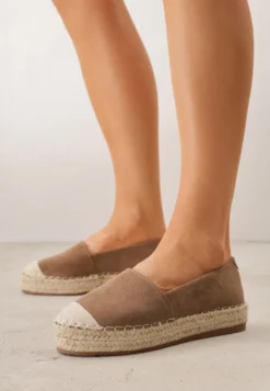 Brązowe Espadryle VICES w Klasycznym Stylu na Platformie z Plecionką Cherimare
