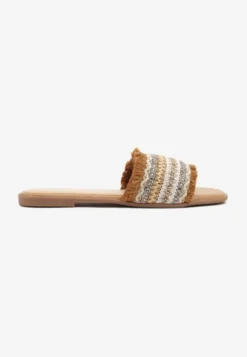 Brązowe Klapki Ozdobione Cyrkoniami i Frędzlami w Stylu Boho Ridivenna