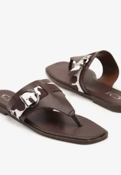 Brązowe Klapki z Ozdobną Klamerką i Wstawkami Animal Print Savicelle
