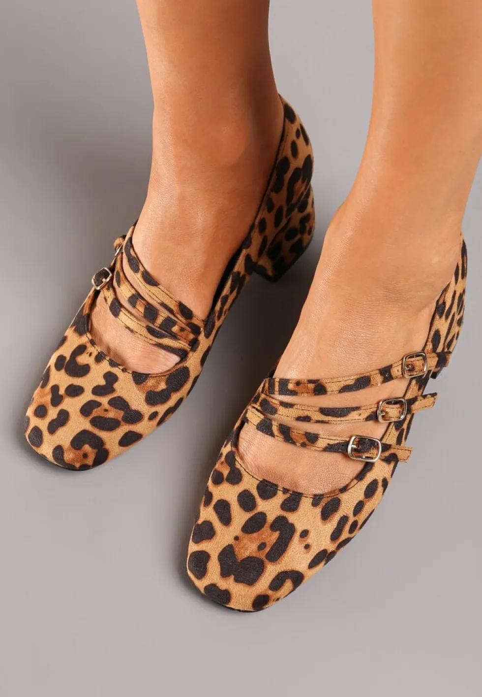 Brązowe Lakierowane Czółenka w Stylu Mary Jane z Cienkimi Paseczkami Berisana