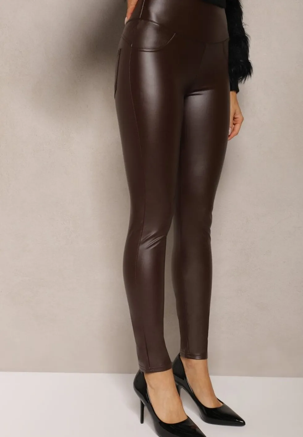 Brązowe Legginsy High Waist z Imitacjami Kieszeni Salabria