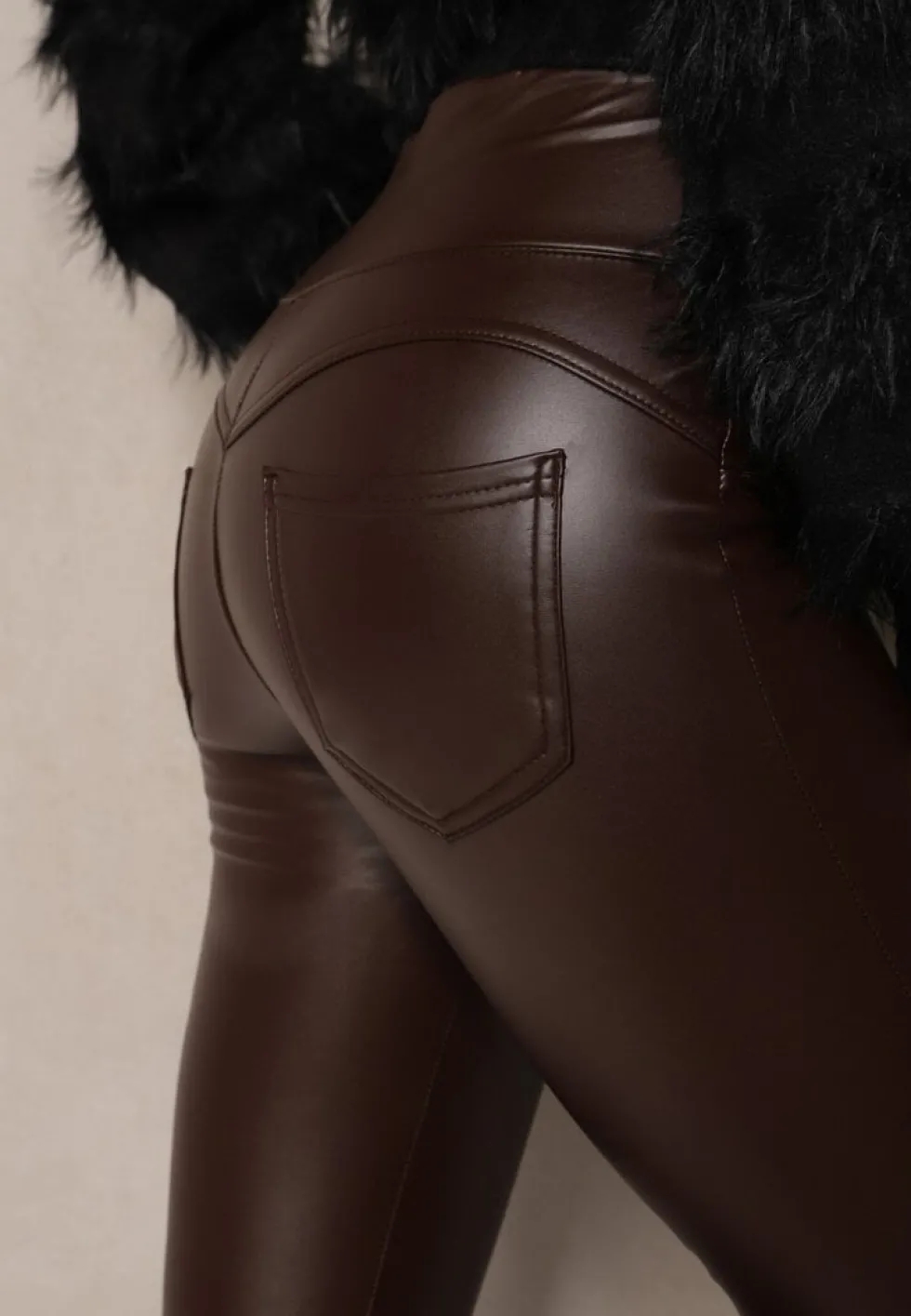 Brązowe Legginsy High Waist z Imitacjami Kieszeni Salabria