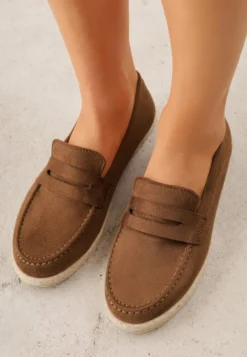 Brązowe Mokasyny z Plecionką w Stylu Boho Galenatea