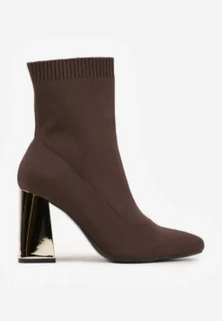 Brązowe Skarpetkowe Botki VICES na Słupku w Eleganckim Stylu Rarana