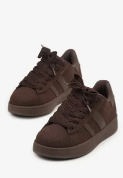 Brązowe Sneakersy na Niskiej Platformie z Naszywkami Flordexia