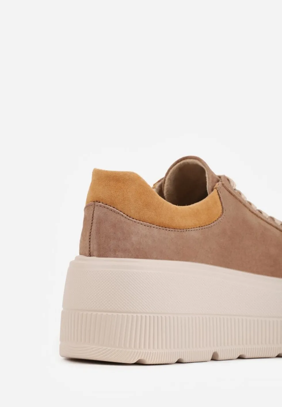 Brązowe Sneakersy na Platformie z Naturalnego Zamszu Latavesa