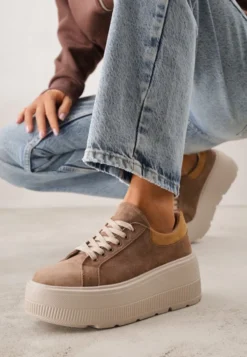 Brązowe Sneakersy na Platformie z Naturalnego Zamszu Latavesa