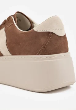 Brązowe Sneakersy na Platformie ze Skóry Naturalnej Ozdobione Paskami Sovimi