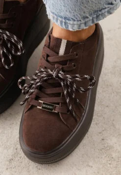 Brązowe Sneakersy na Platformie z Zamszu Naturalnego ze Sznurówkami w Paski Tarilita