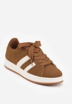 Brązowe Sneakersy Ozdobione Paskami Dolirenna