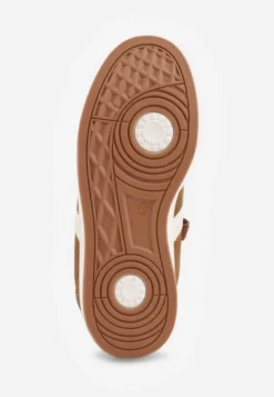 Brązowe Sneakersy Ozdobione Paskami Dolirenna