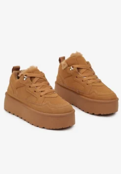 Brązowe Sneakersy Stylizowane na Śniegowce Ozdobione Futerkiem Maviena