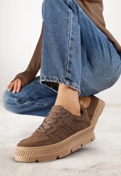 Brązowe Sneakersy Vices na Platformie z Tłoczeniem Alarrive