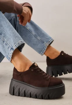 Brązowe Sneakersy VICES na Platformie Typu Chunky Tassi