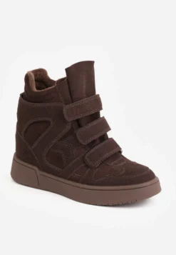 Brązowe Sneakersy w Stylu Y2K na Koturnie z Ociepleniem i Paskami na Rzep Aitia