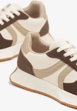Brązowe Sneakersy z Geometrycznym Wzorem Velwettia
