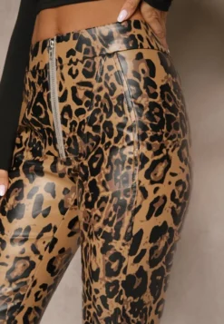 Brązowe Spodnie w Panterkę High Waist z Imitacji Skóry z Ozdobnym Suwakiem i Ociepleniem Ilanilith