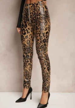 Brązowe Spodnie w Panterkę High Waist z Imitacji Skóry z Ozdobnym Suwakiem i Ociepleniem Ilanilith