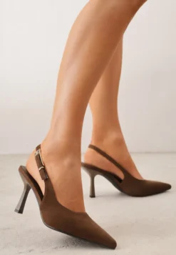 Brązowe Szpilki Slingback VICES z Imitacji Zamszu z Prostokątną Klamerką Natuma