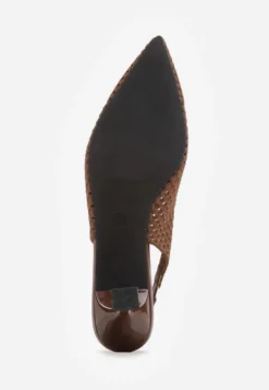 Brązowe Szpilki Slingback z Ażurowymi Zdobieniami na Cholewce Tespeila