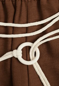 Brązowe Wiskozowe Spodnie Typu Palazzo High Waist Ozdobione Paskiem Sznurkiem Alemea