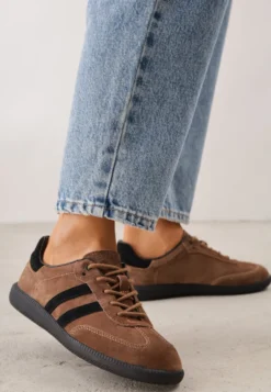 Brązowe Zamszowe Sneakersy w Stylu Klasycznych Tenisówek ze Skórzaną Wkładką Volma