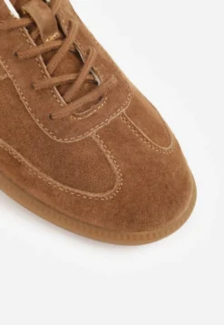 Brązowe Zamszowe Sneakersy z Wkładką ze Skóry Naturalnej w Stylu Tenisówek Adredine