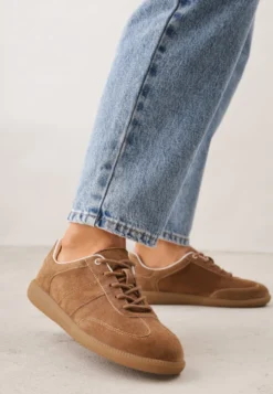 Brązowe Zamszowe Sneakersy z Wkładką ze Skóry Naturalnej w Stylu Tenisówek Adredine