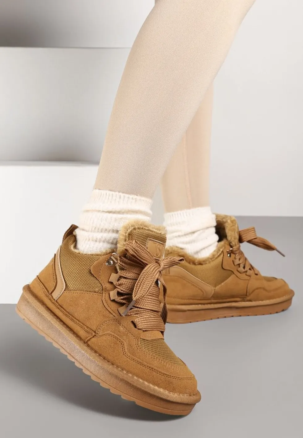Brązowe Zimowe Sneakersy Vices Stylizowane na Śniegowce z Futerkiem Tennira