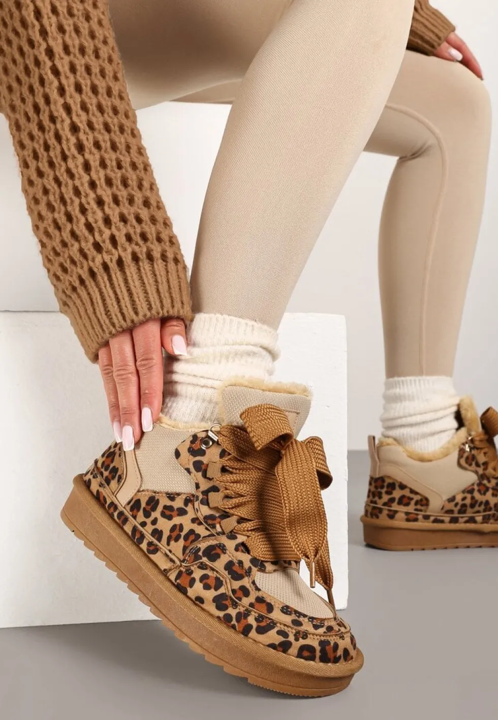 Brązowe Zimowe Sneakersy Vices Stylizowane na Śniegowce z Futerkiem i Wzorem w Panterkę Tennira