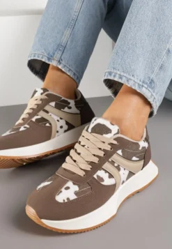 Brązowo-Białe Sneakersy z Geometrycznym Wzorem i Printem w Łaty Velwettia