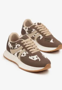 Brązowo-Białe Sneakersy z Geometrycznym Wzorem i Printem w Łaty Velwettia