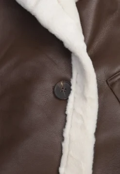 Brązowy Dwurzędowy Płaszcz Oversize z Imitacji Skóry i Futerkiem Vess
