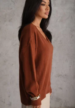 Brązowy Gładki Sweter z Bawełną o Kroju Oversize Conime