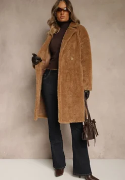 Brązowy Płaszcz Teddy o Dwurzędowym Kroju Oversize Azzena